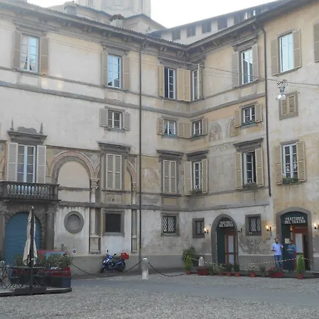 La Del Colleoni Бергамо